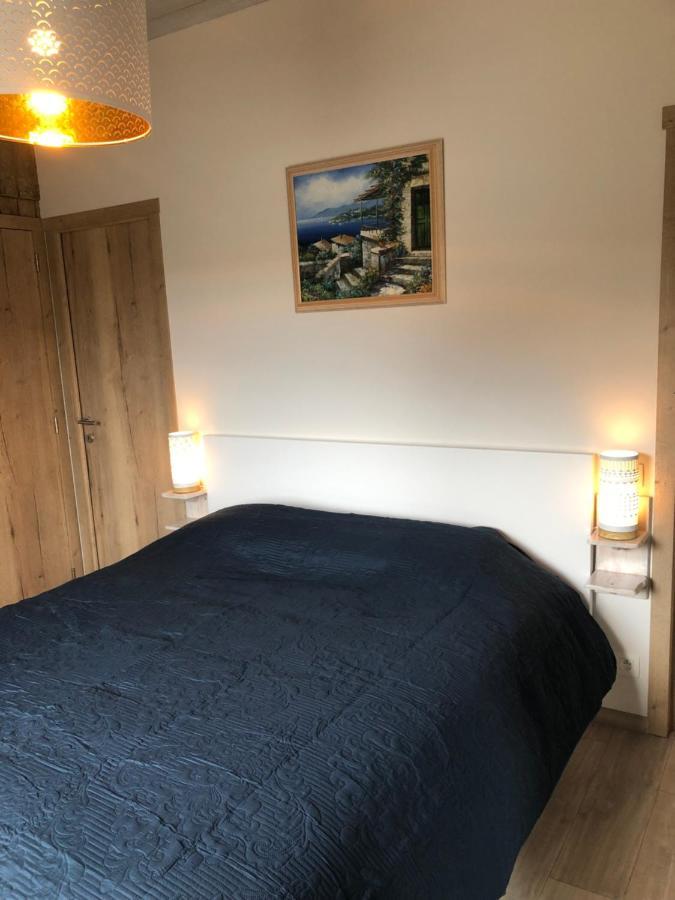 Des Campanules Avec Sauna Chalet *